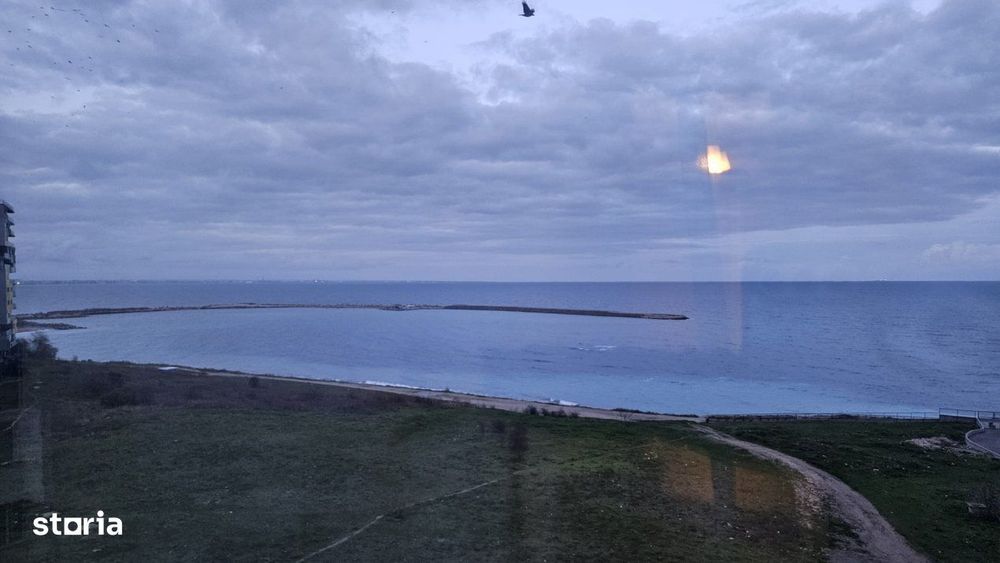 Faleza Nord - FZ-uri - ap. 3 camere, termen lung. Vedere la mare.