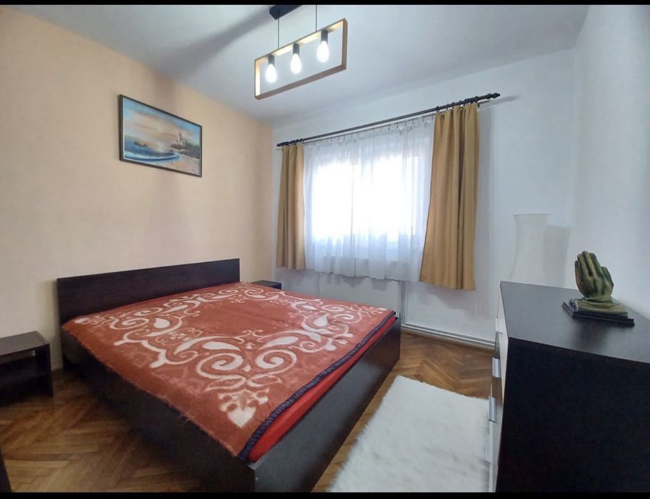 Apartament 3 camere de inchiriat
