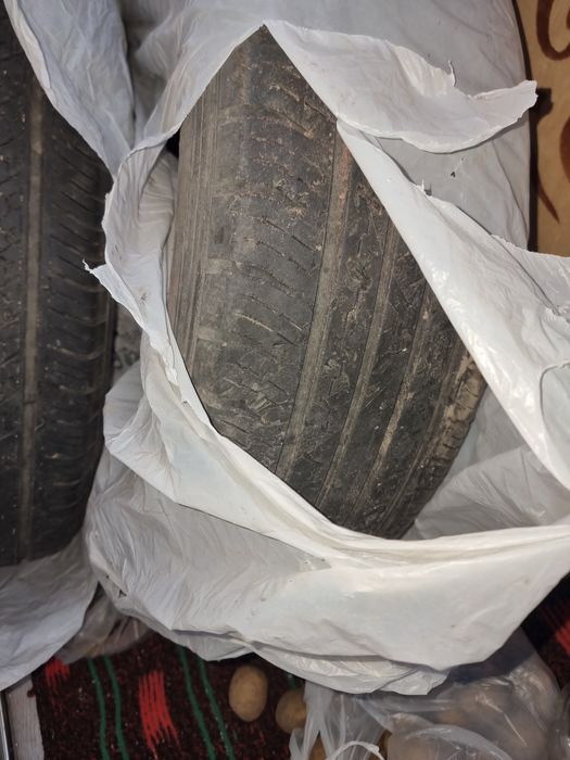 Продам шины на r17 летные