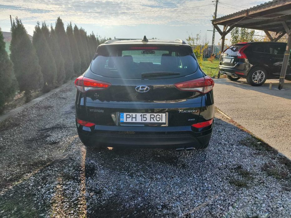 vand hyundai tucson