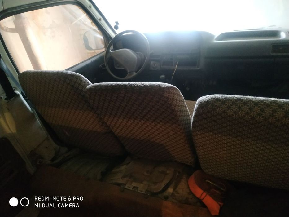 Тойота Hiace машин сатилади журип турипти