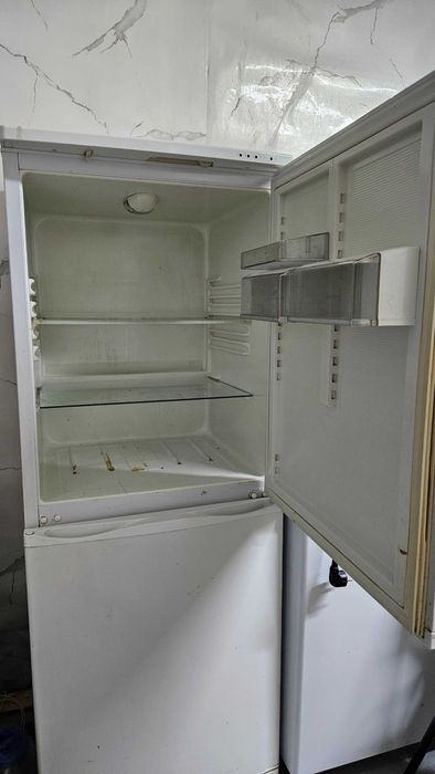 Продам холодильник б/у