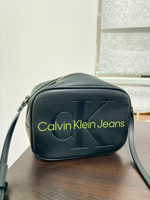 Чанта Calvin Klein Jeans
