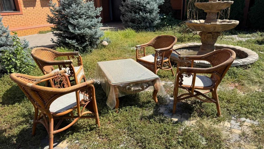 Продам мебель, оборудование, посуду с кафе