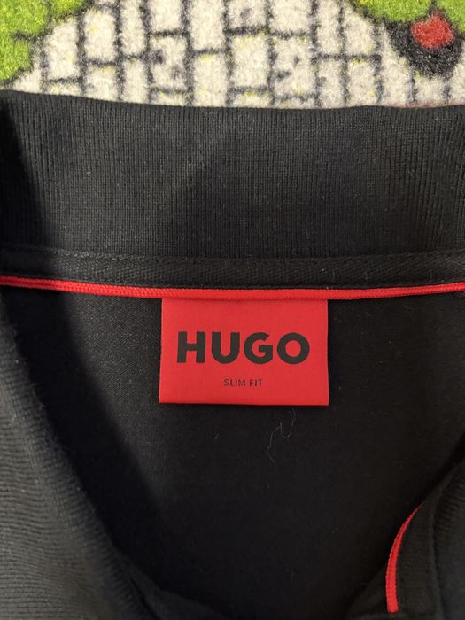 Тениска на Hugo