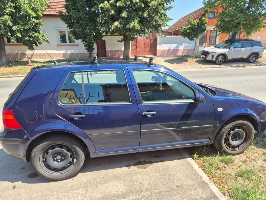 Volksvagen Golf 4 1.4 benzina