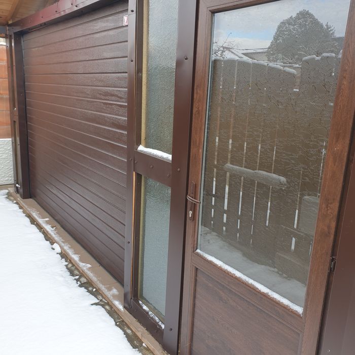 Inchiriez garaj pentru detailing situat între podul roș și podul de pi