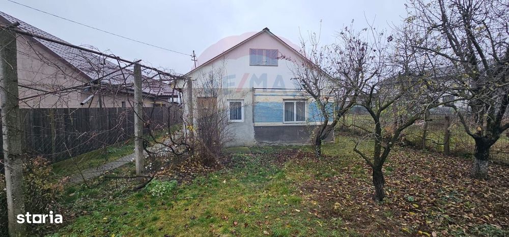 Casă bătrânească + teren 1581 mp în sat Holt, comuna Letea Veche