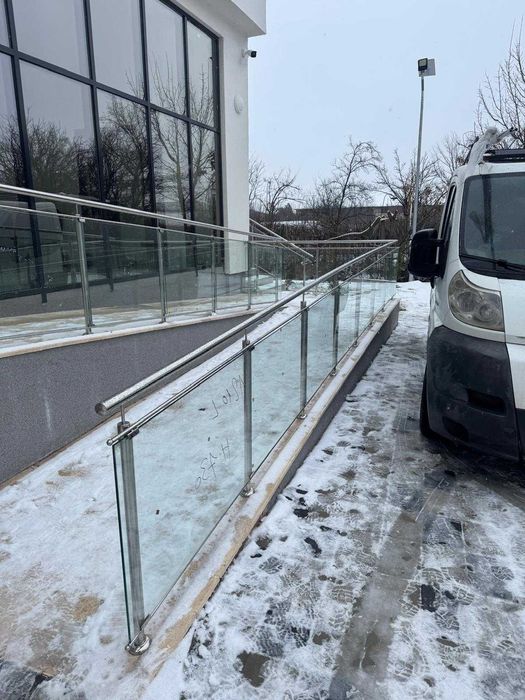 balustrade de inox si sticla