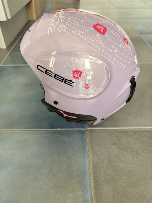 Сноуборд в комплекте ботинки,крепления и шлем