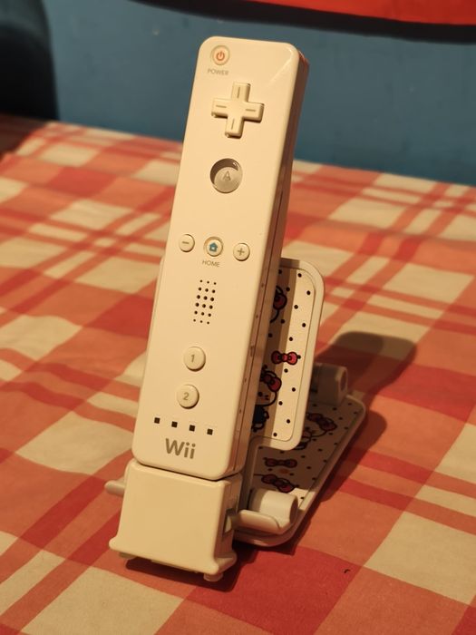 Wii remote + Motion Plus