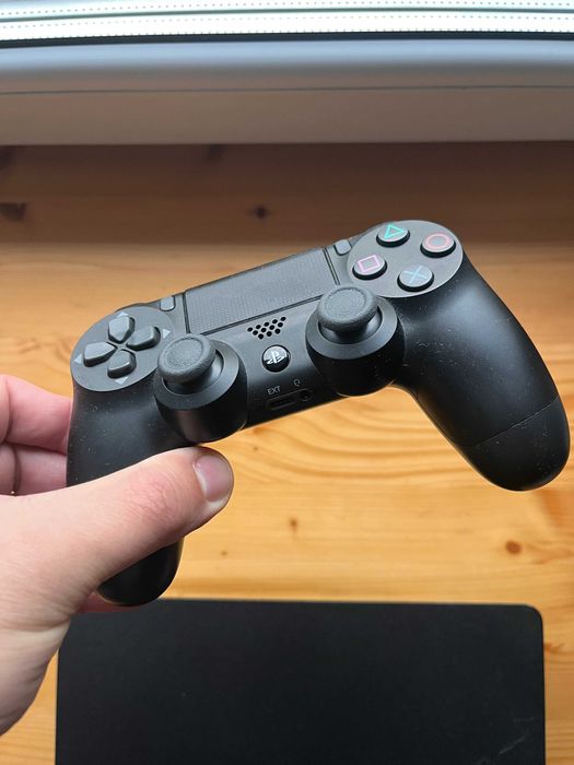 PlayStation 4, PS4 slim