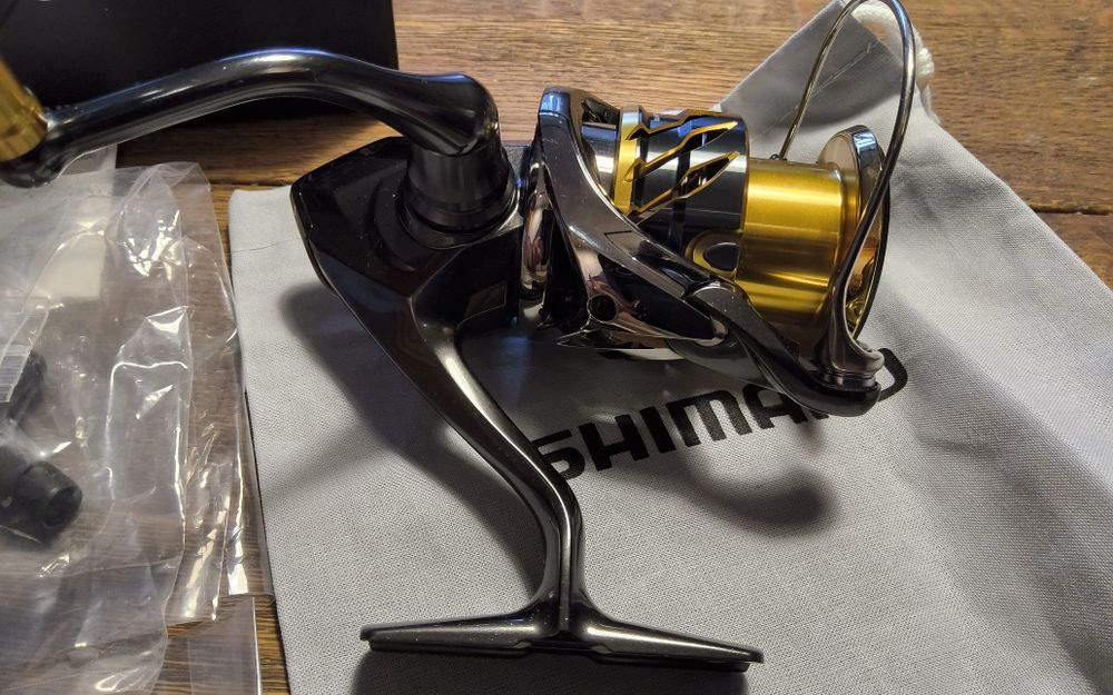 Shimano Twin Power C3000HG