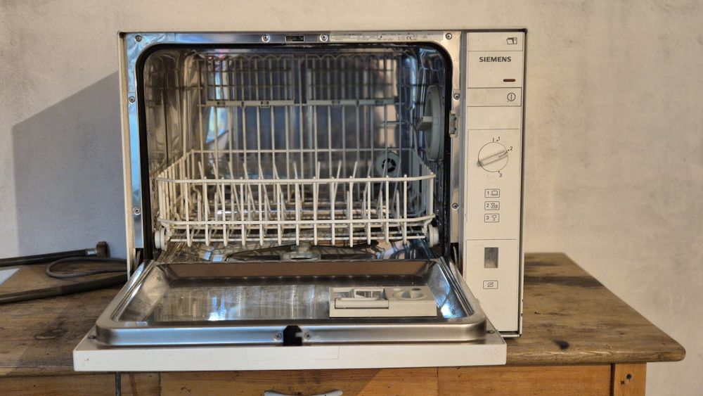 Переносная компактная посудомойка Siemens