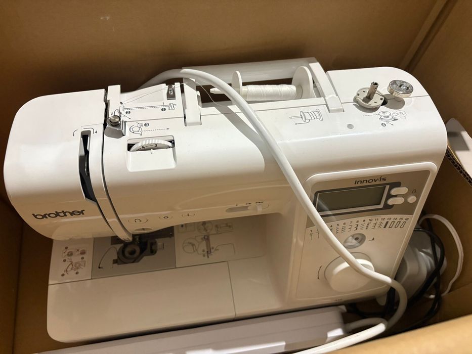 Masina de cusut Brother Innov-is A16