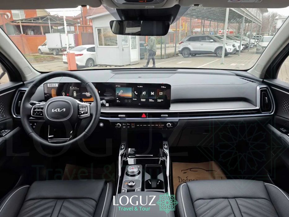 Family crossover with a driver: comfort and safety across Uzbekistan