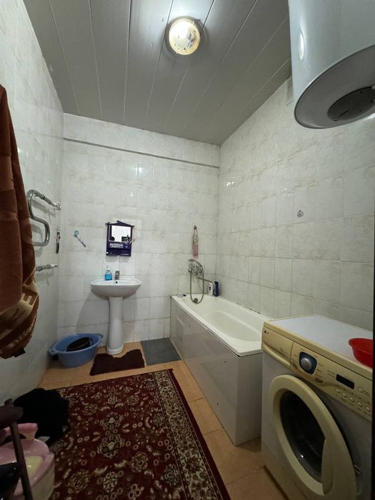 Продажа 
новастрока нурафшон куча чигатой
3 хона 3 етаж 5 етажл