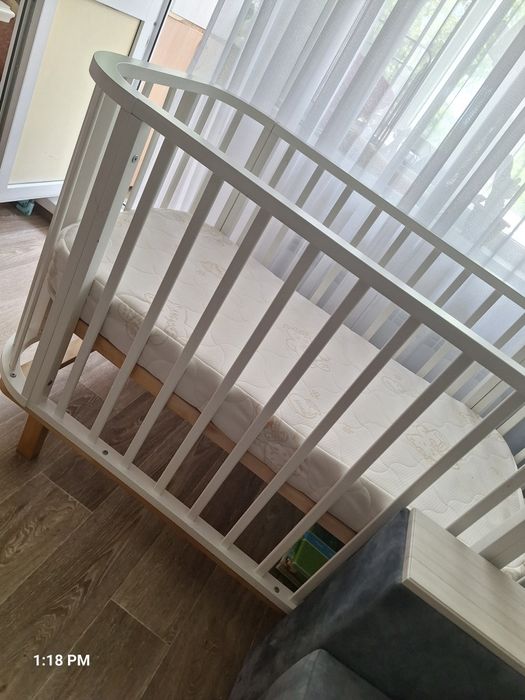 Продам детскую кроватку