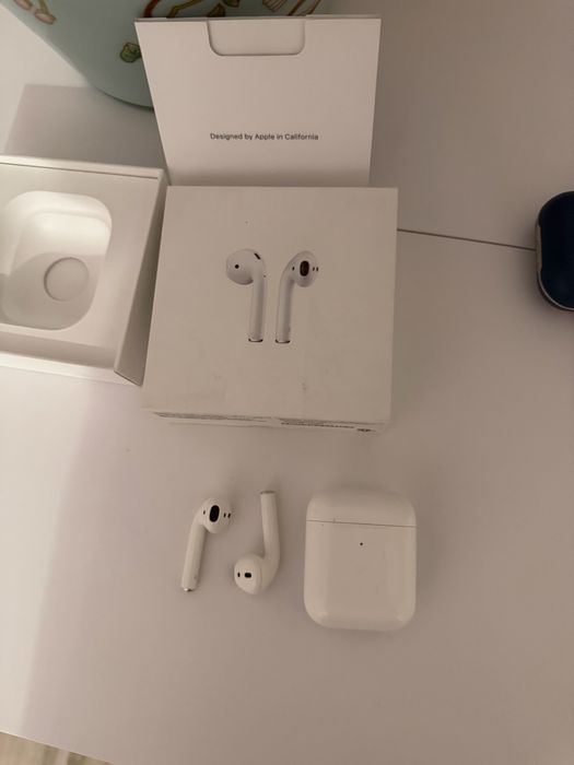 Продам AirPods 2