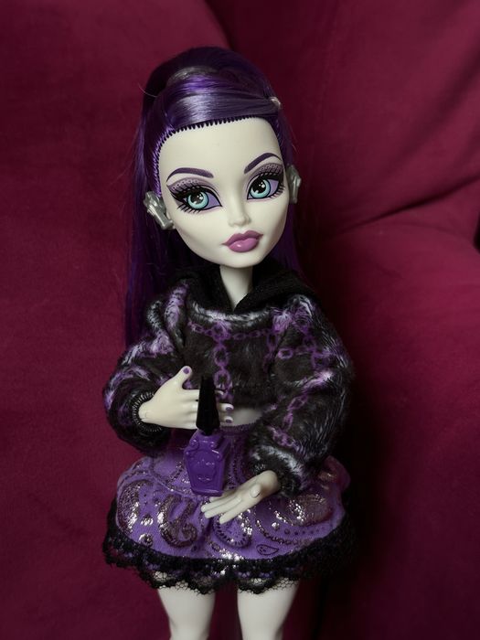 monster high спектра