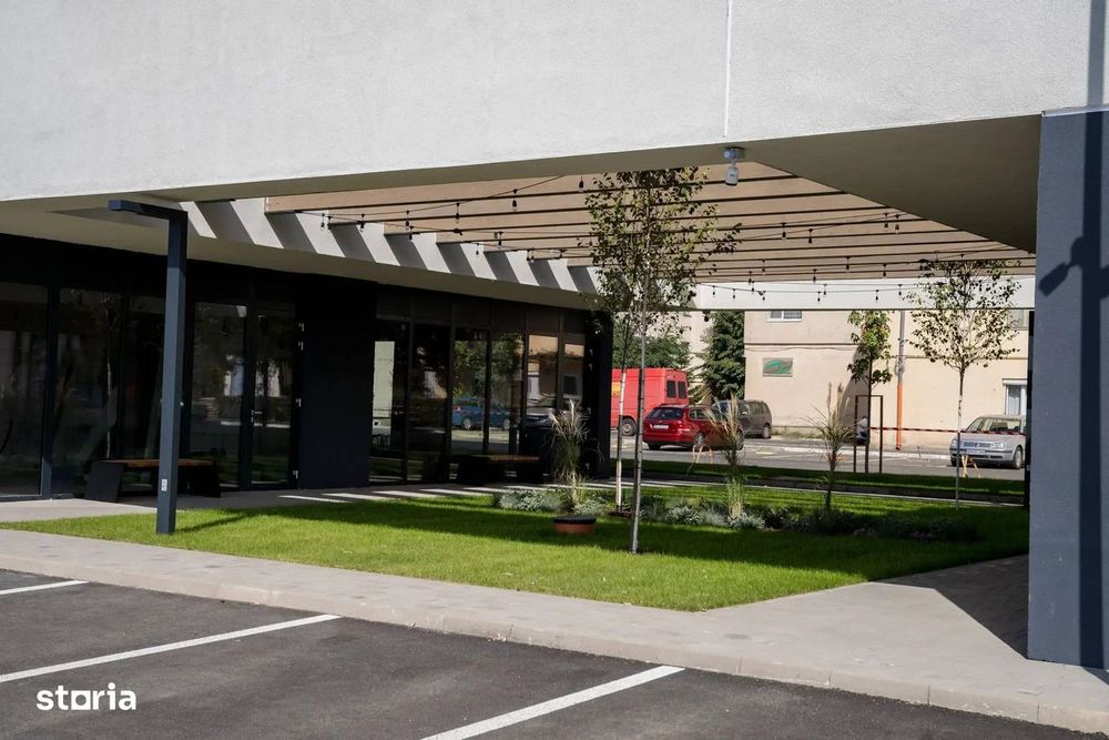 Spațiu comercial 40 mp la 84.000 €, 200 m de UVVG, disponibil imediat