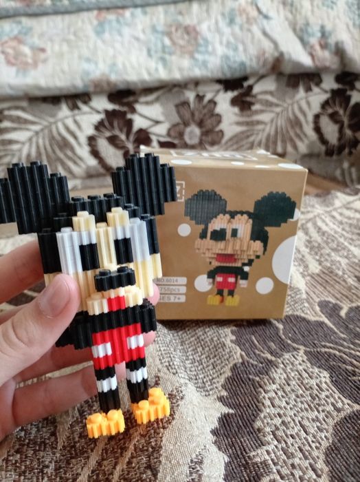 Готовые фигурки из конструктора Bricks