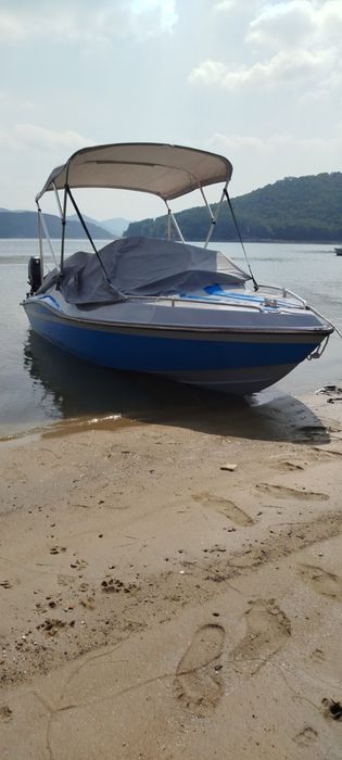Лодка с НОВ двигател Honda 30кс
