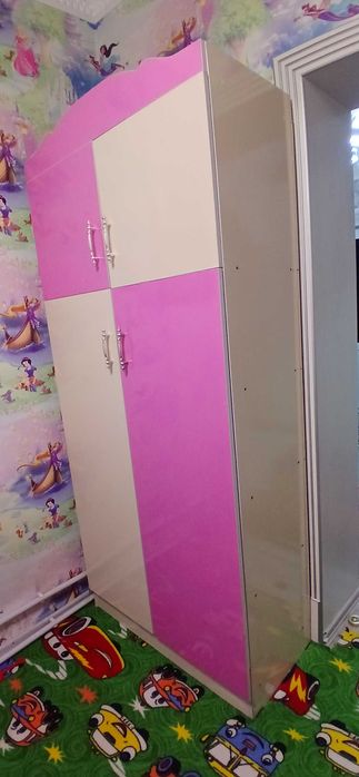 Ikki qavatlik kravat va ikkita shkaf (qiz bolalar uchun komplekt)