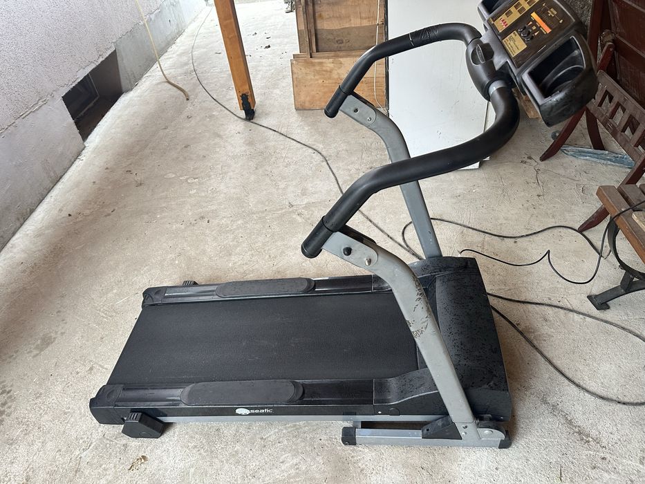 Продавам бягаша пътека