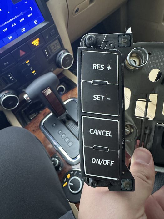 Кнопки руля туарег 1. .