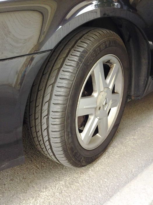 Лек автомобил Рено Лагуна 2