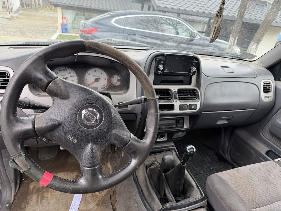 Nissan Navara D22