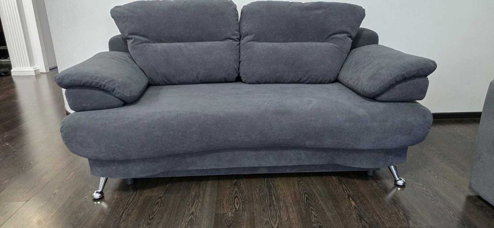 продается 2 дивана каждый по