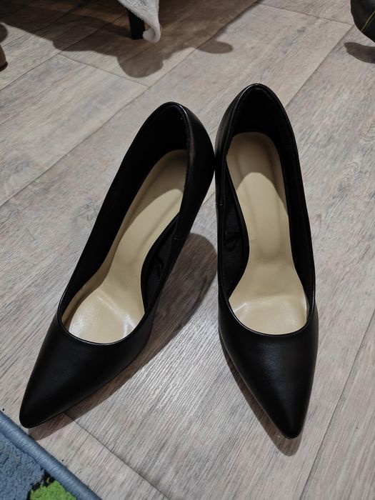 Туфли черные лодочки