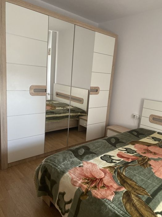 Inchiriez apartament 2 camere,