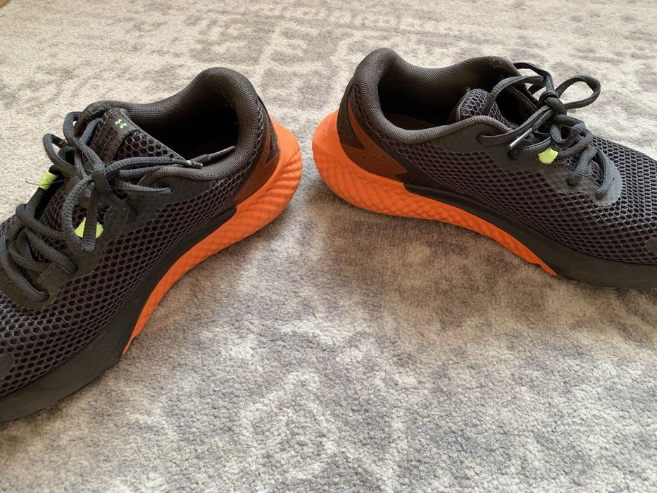 Кроссовки under armour