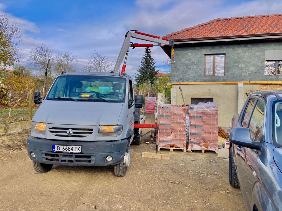 Транспорт с кран и самосвал