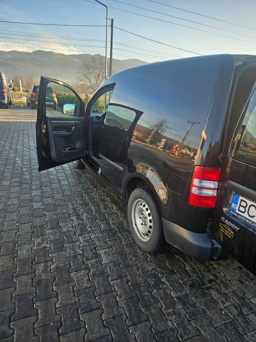 volkswagen caddy 2011