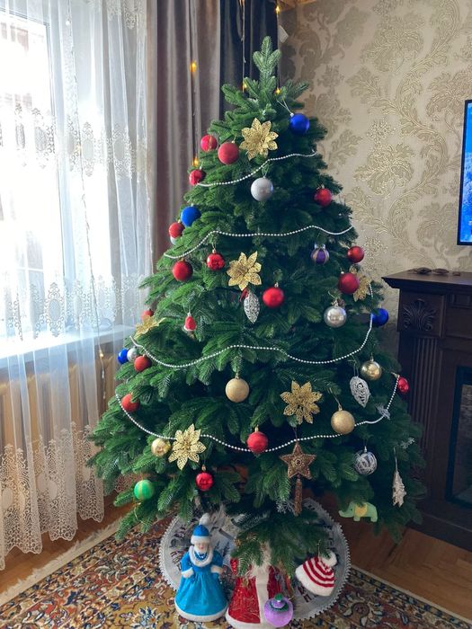 Искусственная ель