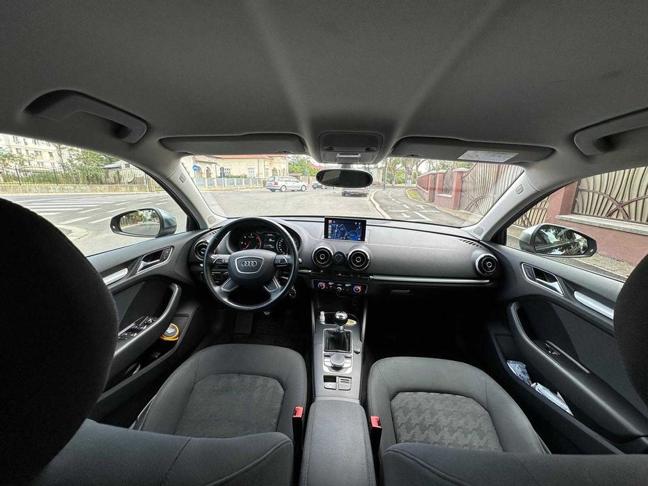 Audi A3 Sportback 1.6 TDI 2014 - Pachet RS look - CarPlay - Audio BOSE