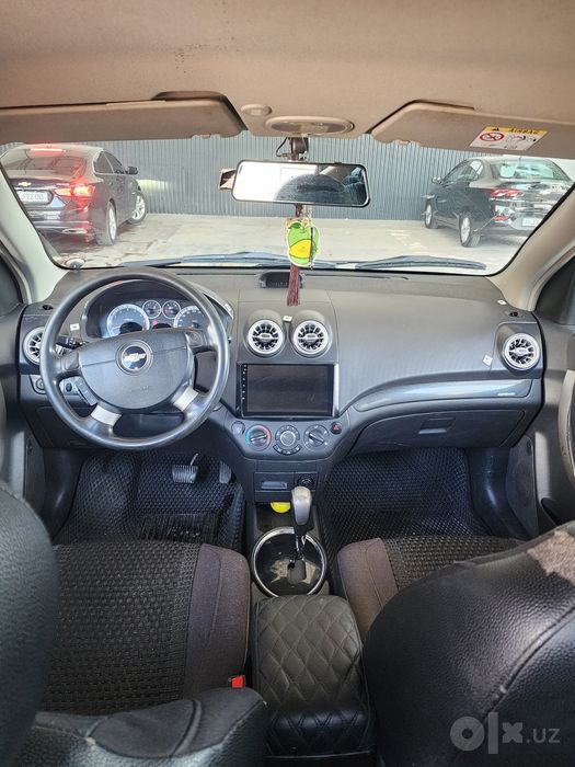 Nexia 3 avtomat sotiladi