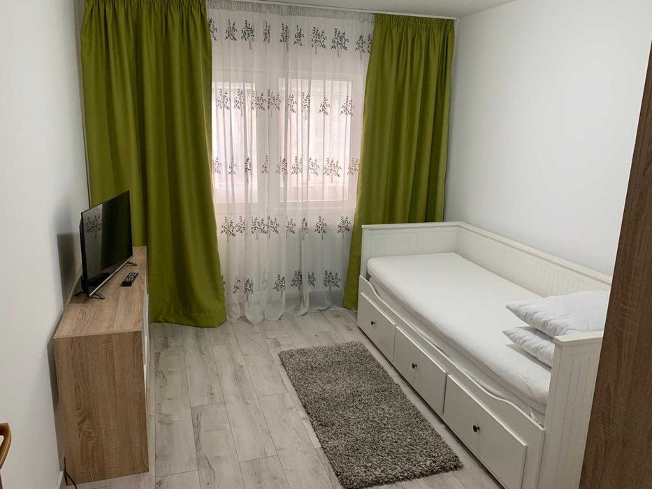 Apartament 3 camere zona Arena Mall