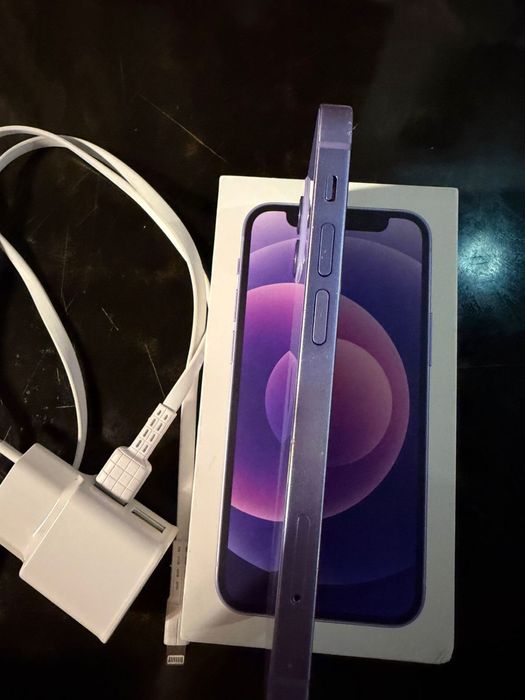 Продам Айфон 12 мини