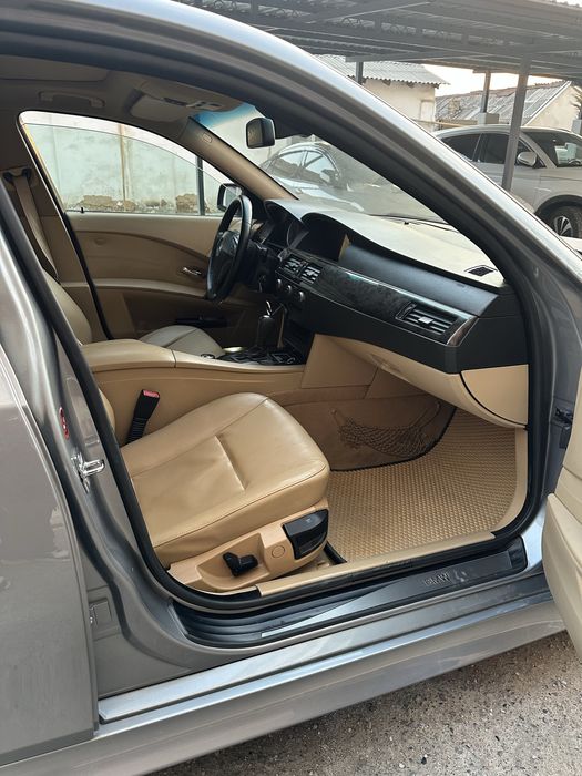BMW E60 (520i) — 2005 год
