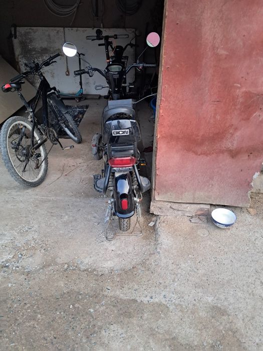 Продается скутер электронный