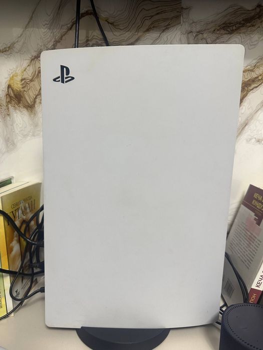 Ps5 FaT 825gb Top uyinlari bilan 2ta joystik