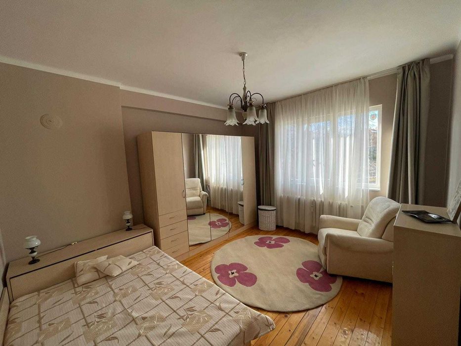 Дава се под наем Двустаен апартамент в София, Център - 67 кв.м за 475 € - Снимка #3