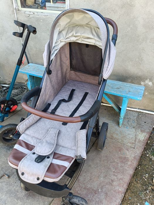 Продам детскую  коляску