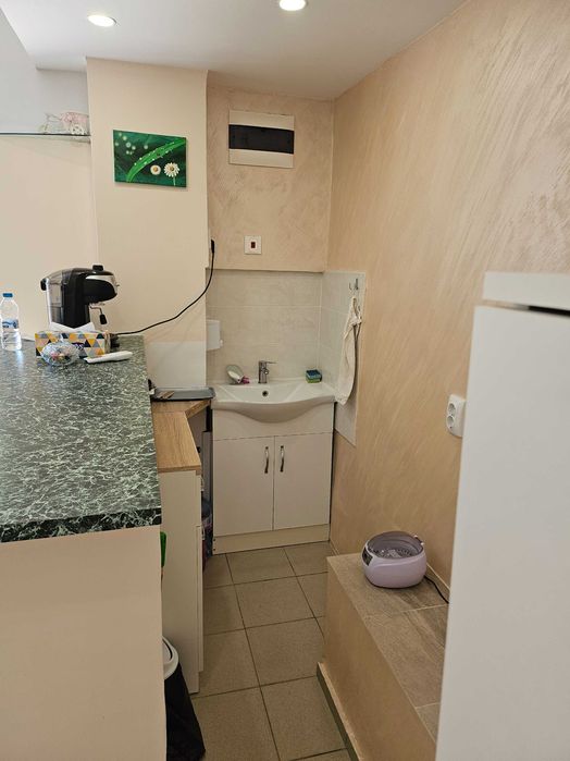 Дава се под наем Офис в Ямбол, Център - 35 кв.м за 255 € - Снимка #5