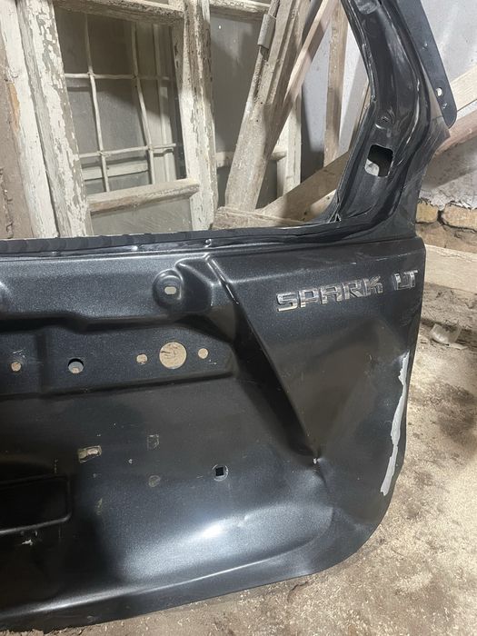 Spark orqa kapoti JK 2 rang